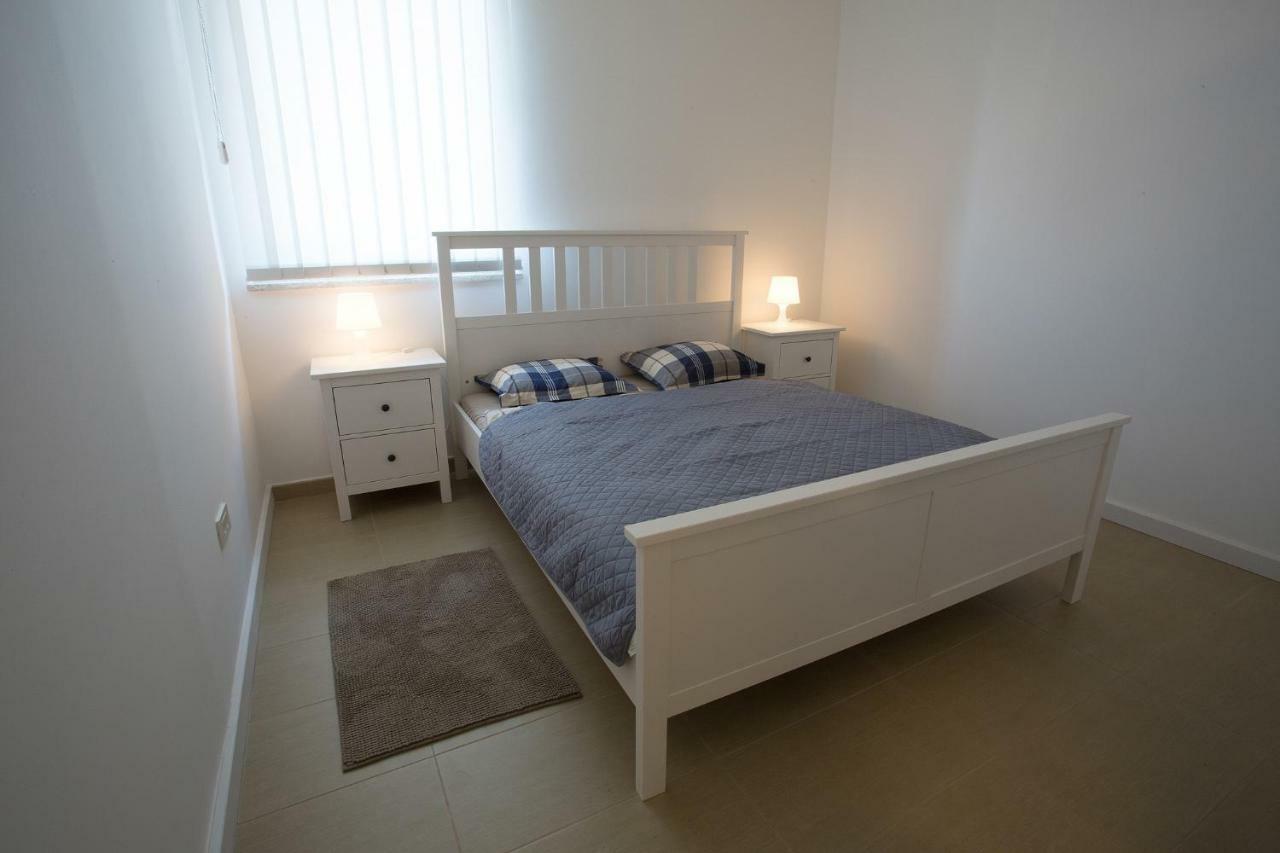 Downtown Beach Apartments Umag Exteriör bild