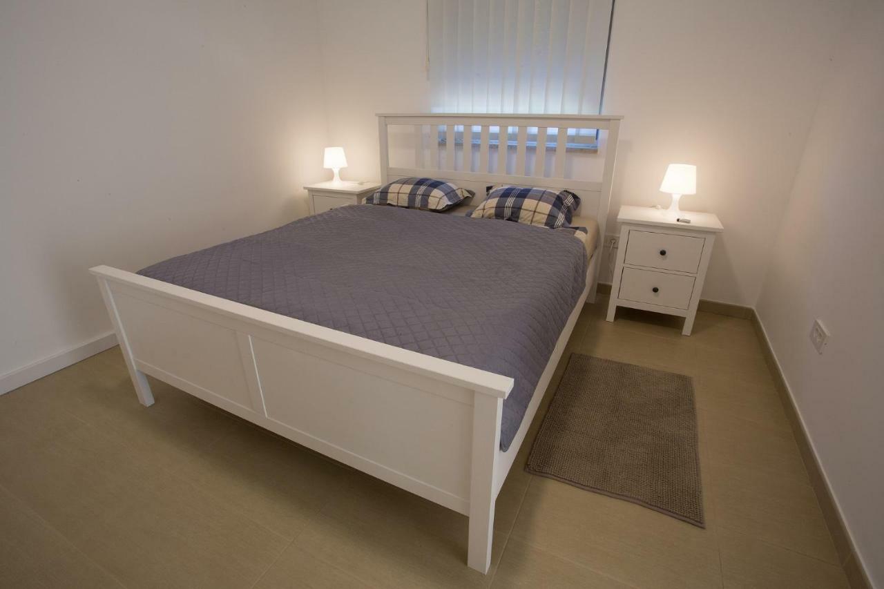 Downtown Beach Apartments Umag Exteriör bild